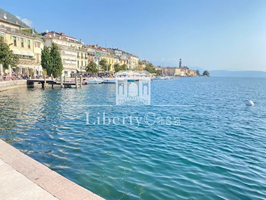 Immagine 5 di Appartamento in vendita  in Via Agazzi Sorelle a Salò