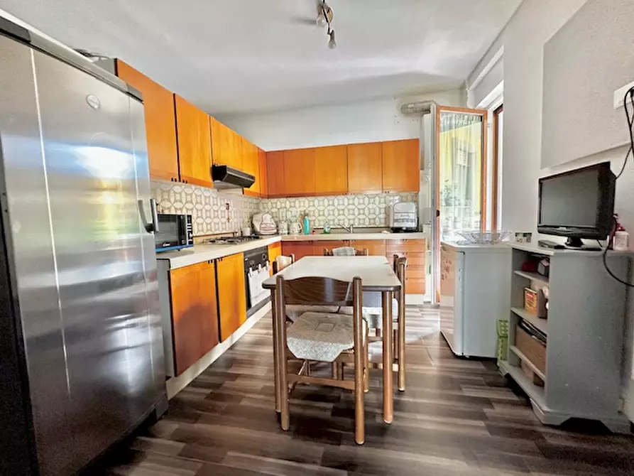 Immagine 5 di Appartamento in vendita  in Via Agazzi Sorelle a Salò