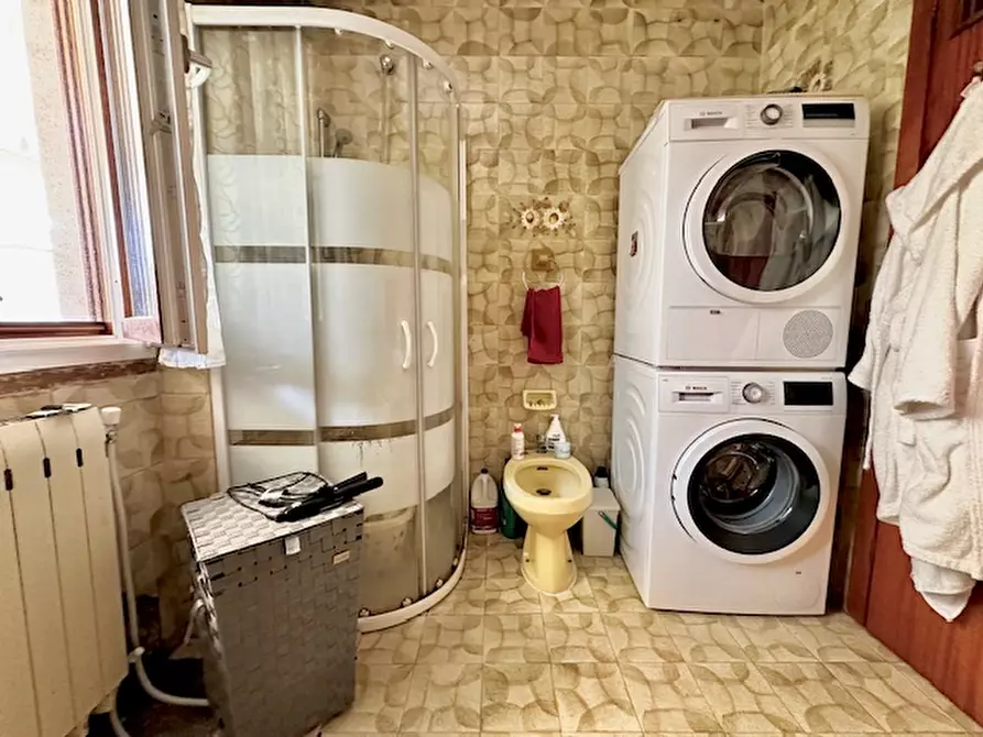 Immagine 15 di Appartamento in vendita  in Via Agazzi Sorelle a Salò