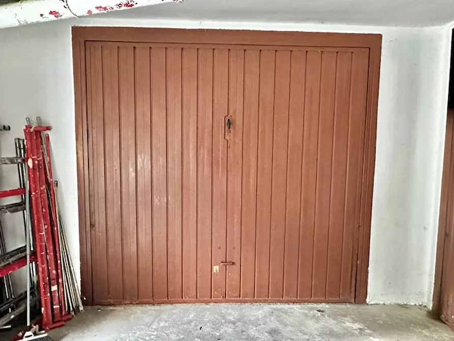 Immagine 17 di Appartamento in vendita  in Via Agazzi Sorelle a Salò