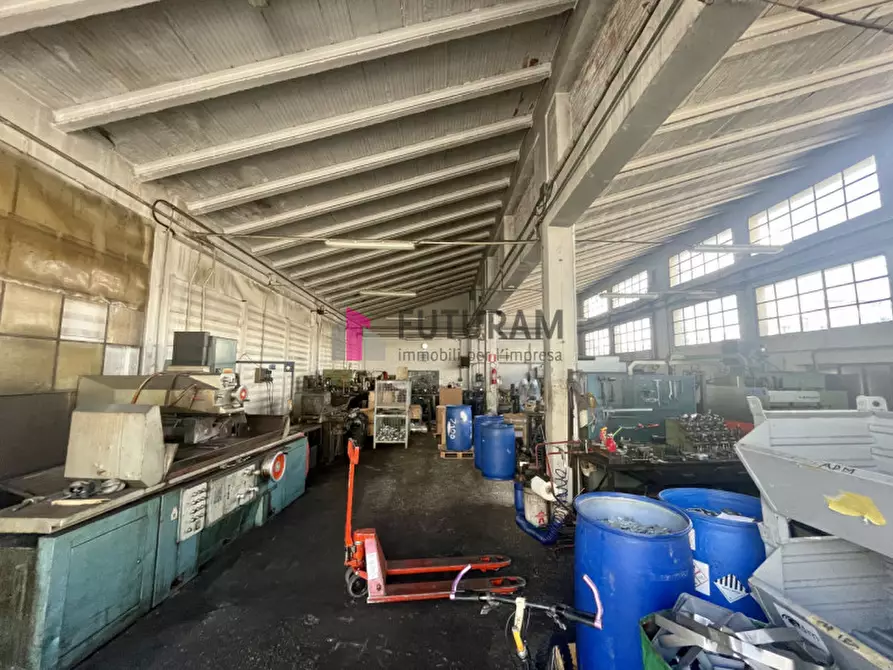Immagine 2 di Capannone industriale in vendita  in VIA DELLE INDUSTRIE 1 a Albignasego