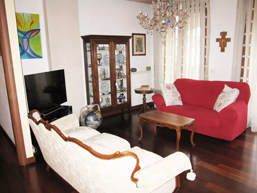 Immagine 2 di Appartamento in vendita  in Via Capitanio a Spinea