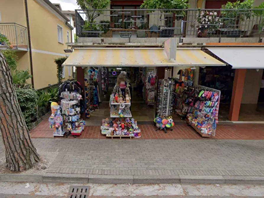 Immagine 1 di Negozio in vendita  a Jesolo