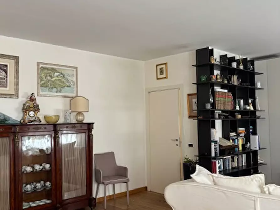 Immagine 10 di Appartamento in vendita  in via degli zabarella a Padova