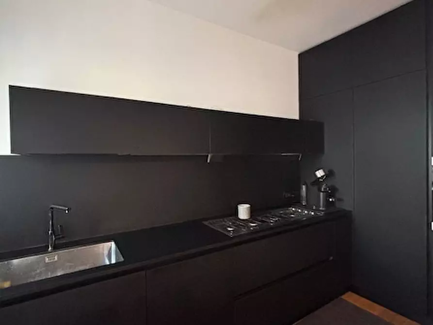 Immagine 37 di Appartamento in vendita  in via degli zabarella a Padova