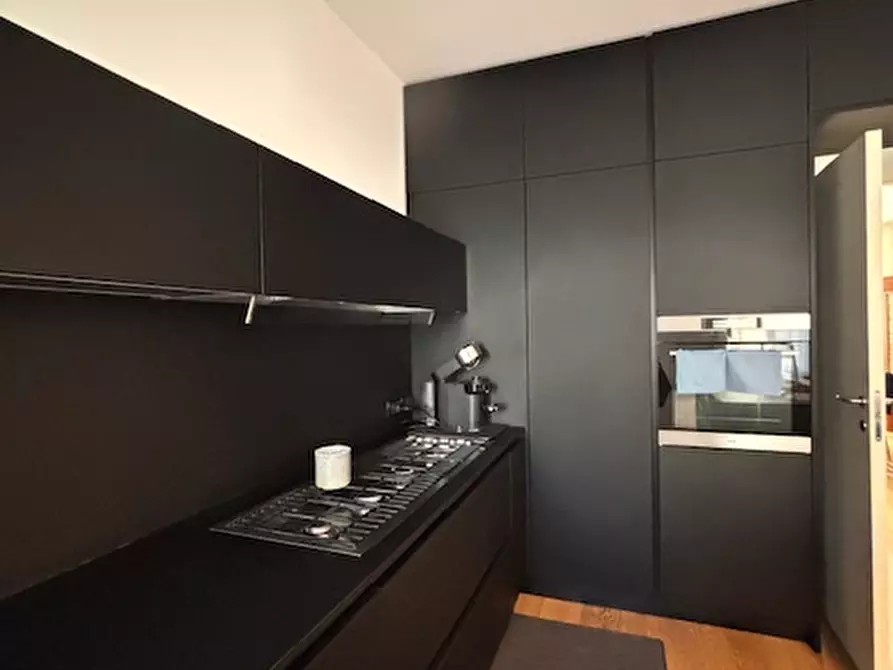 Immagine 38 di Appartamento in vendita  in via degli zabarella a Padova