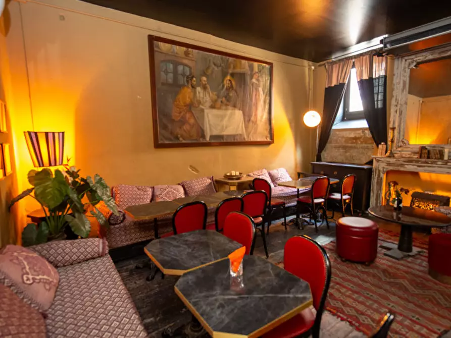 Immagine 11 di Negozio in vendita  in Via Venti Settembre a Verona