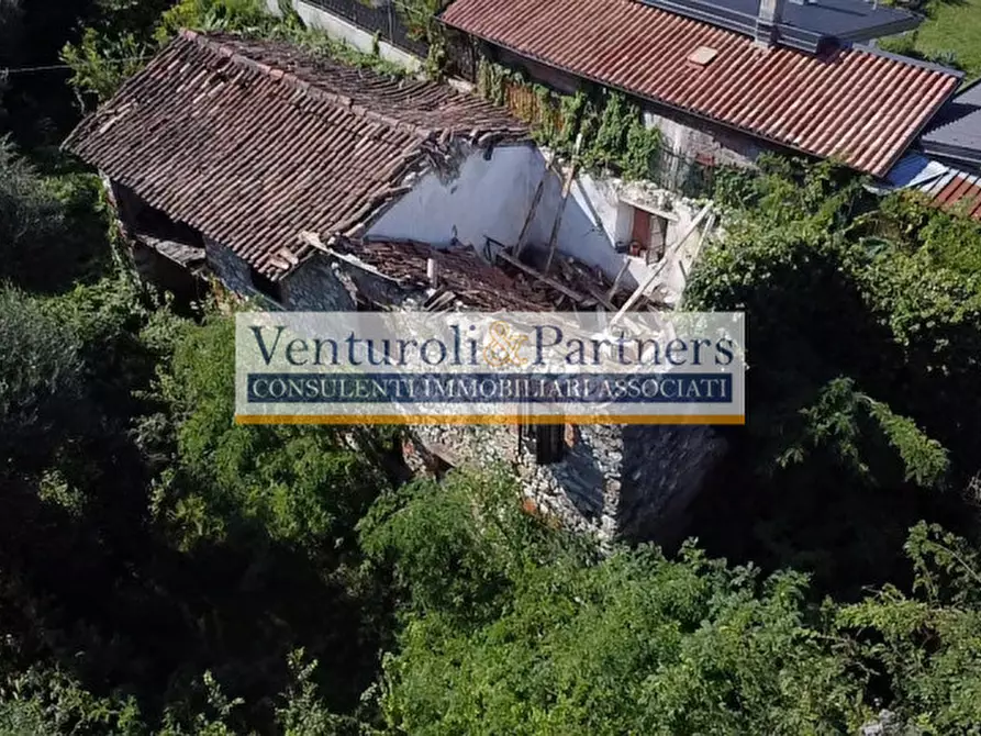 Immagine 1 di Rustico / casale in vendita  in Via Ronchi a Padenghe Sul Garda