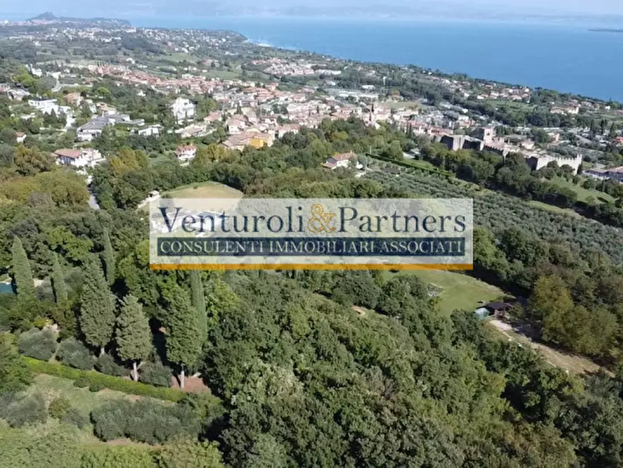 Immagine 8 di Rustico / casale in vendita  in Via Ronchi a Padenghe Sul Garda