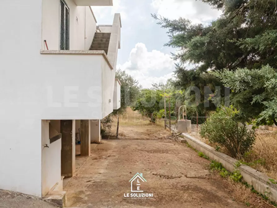 Immagine 10 di Villa in vendita  in strada comunale pozzo lo pico 19 a Putignano