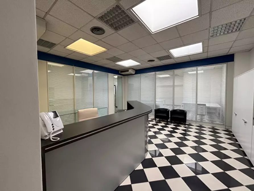 Immagine 4 di Ufficio in affitto  a Padova