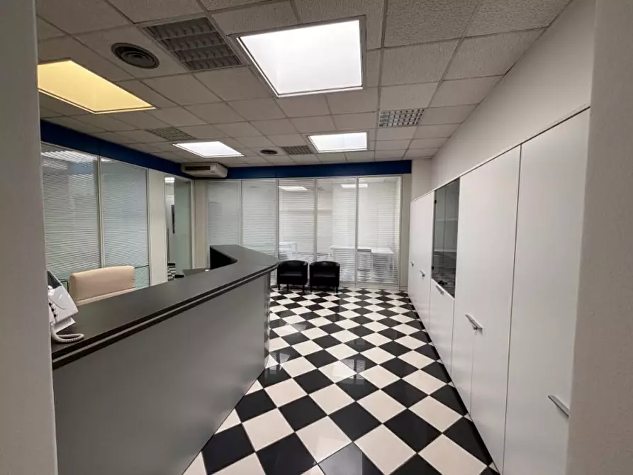 Immagine 5 di Ufficio in affitto  a Padova