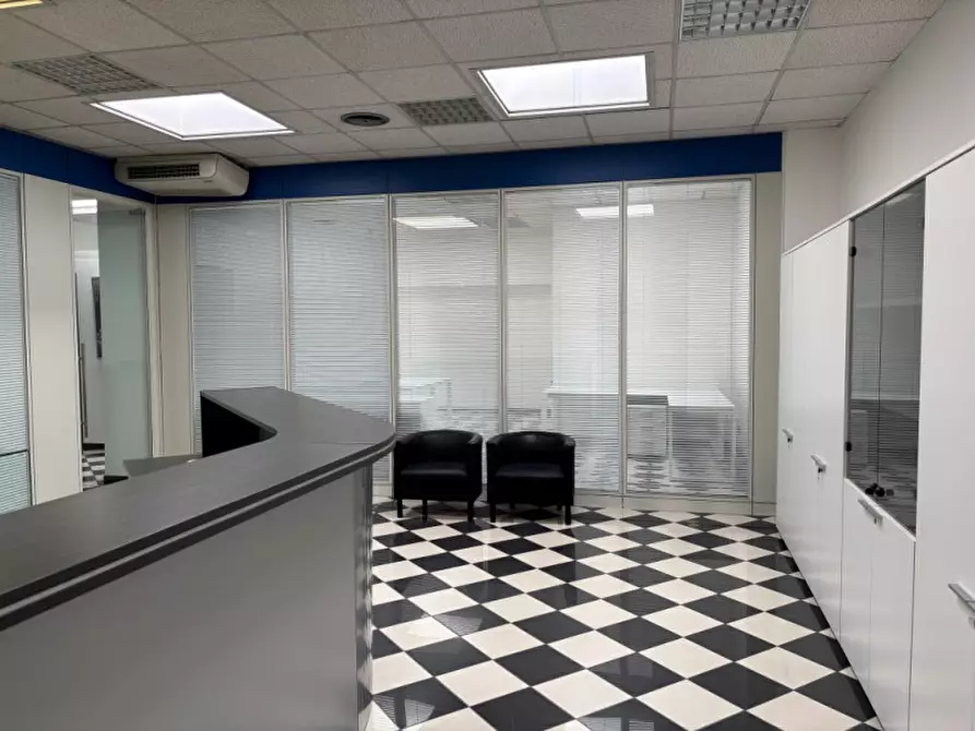 Immagine 6 di Ufficio in affitto  a Padova