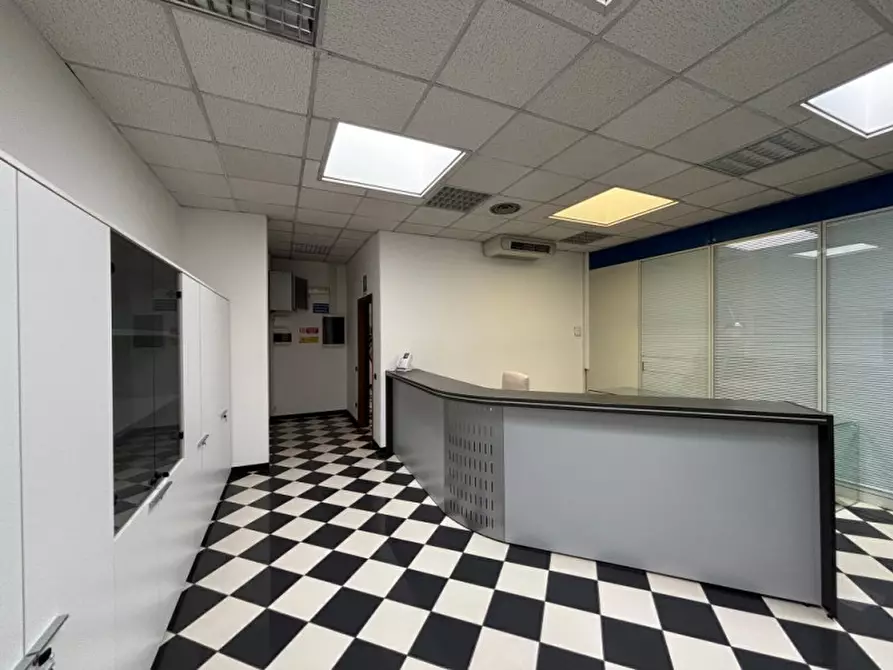 Immagine 8 di Ufficio in affitto  a Padova