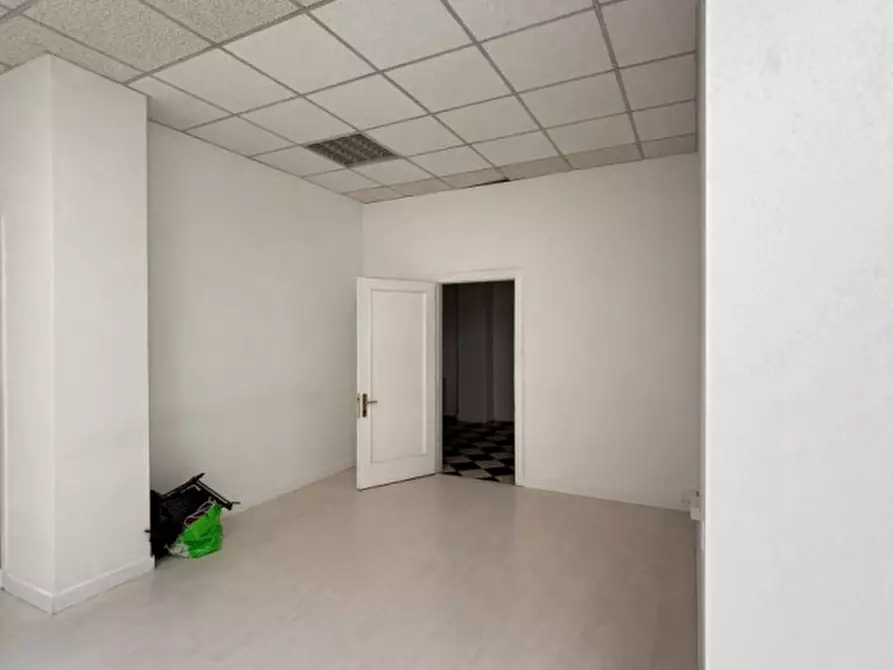 Immagine 11 di Ufficio in affitto  a Padova