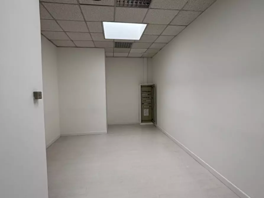 Immagine 16 di Ufficio in affitto  a Padova
