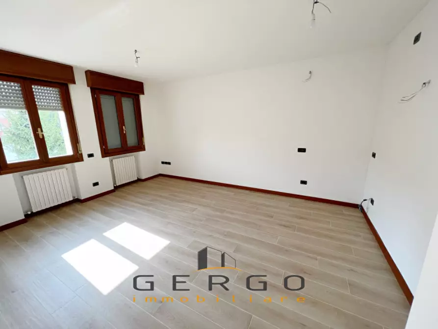 Immagine 2 di Appartamento in vendita  in Via Marzia a Abano Terme