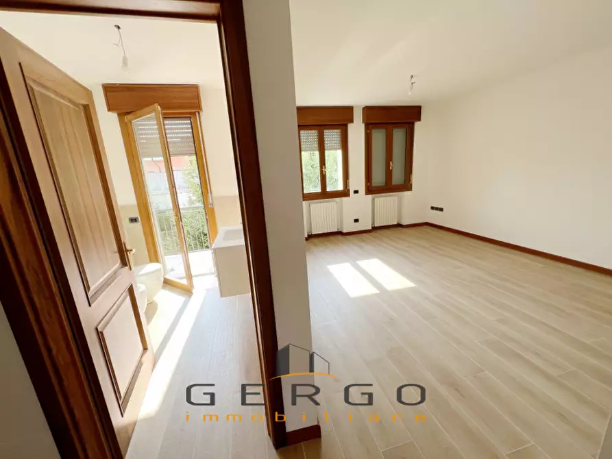 Immagine 4 di Appartamento in vendita  in Via Marzia a Abano Terme