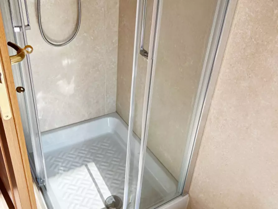 Immagine 8 di Appartamento in vendita  in Via Marzia a Abano Terme