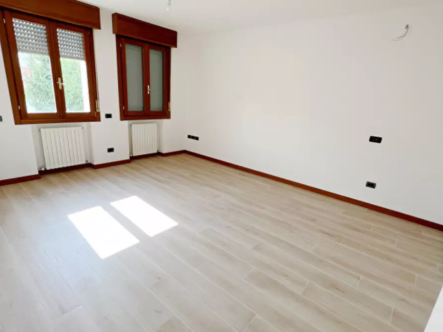 Immagine 21 di Appartamento in vendita  in Via Marzia a Abano Terme