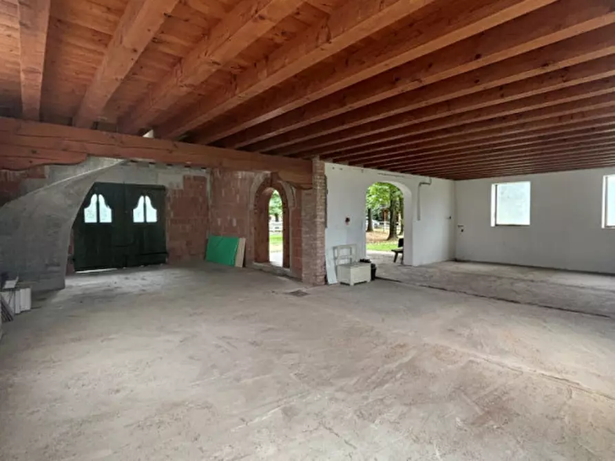 Immagine 5 di Villa in vendita  in Loreggia a Loreggia