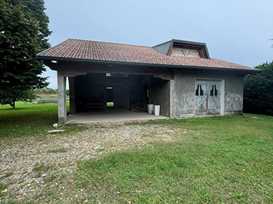 Immagine 15 di Villa in vendita  in Loreggia a Loreggia