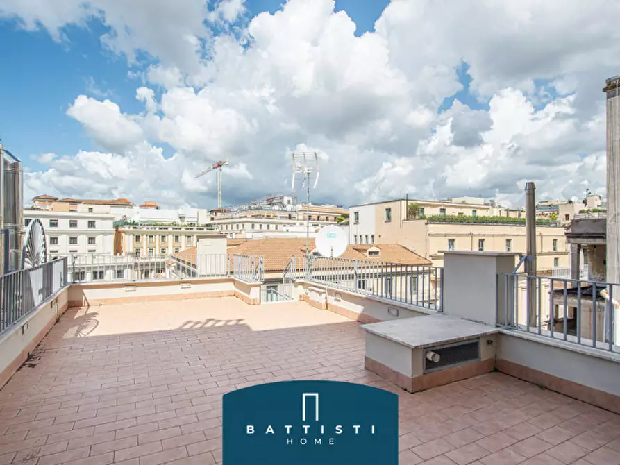 Immagine 3 di Attico in affitto  in Piazza Barberini a Roma
