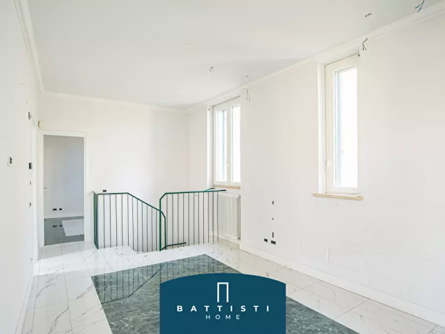 Immagine 8 di Attico in affitto  in Piazza Barberini a Roma