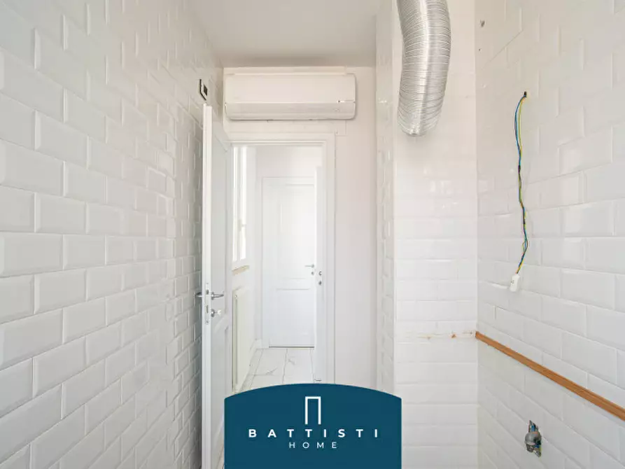 Immagine 9 di Attico in affitto  in Piazza Barberini a Roma