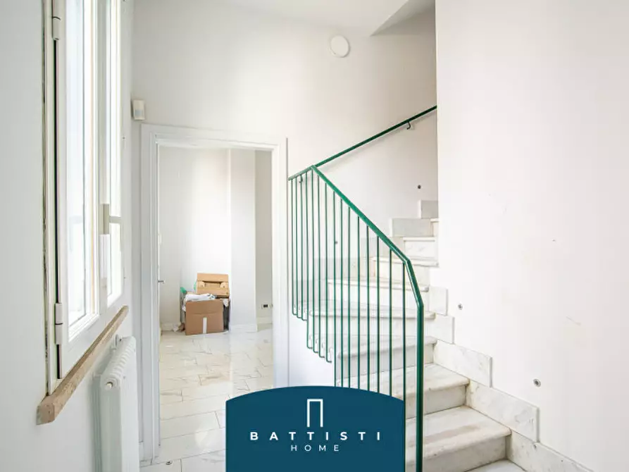 Immagine 11 di Attico in affitto  in Piazza Barberini a Roma