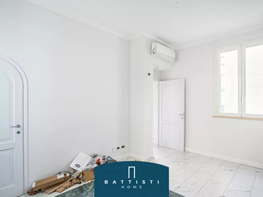 Immagine 12 di Attico in affitto  in Piazza Barberini a Roma