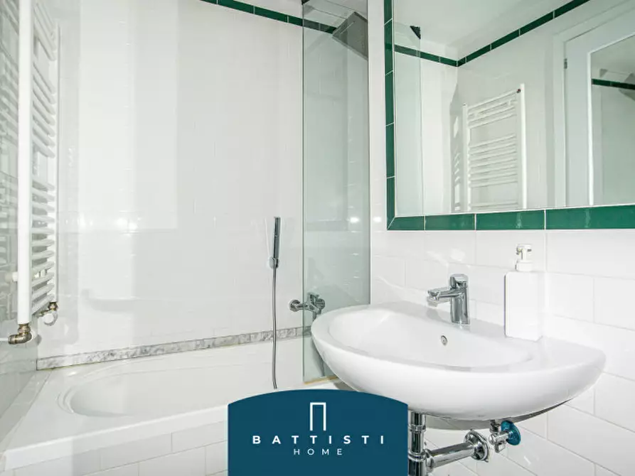 Immagine 21 di Attico in affitto  in Piazza Barberini a Roma