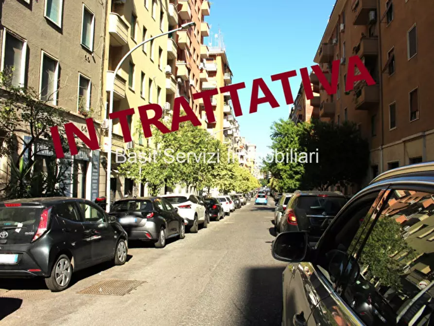 Immagine 1 di Negozio in vendita  in Via Muzio Scevola a Roma