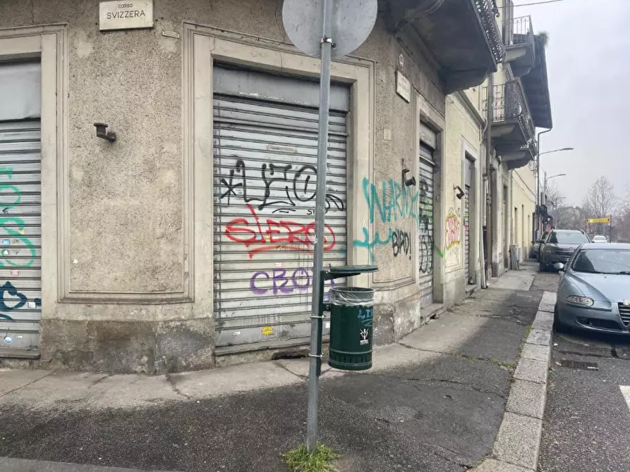 Immagine 4 di Negozio in affitto  in Strada delle Ghiacciaie 1 a Torino