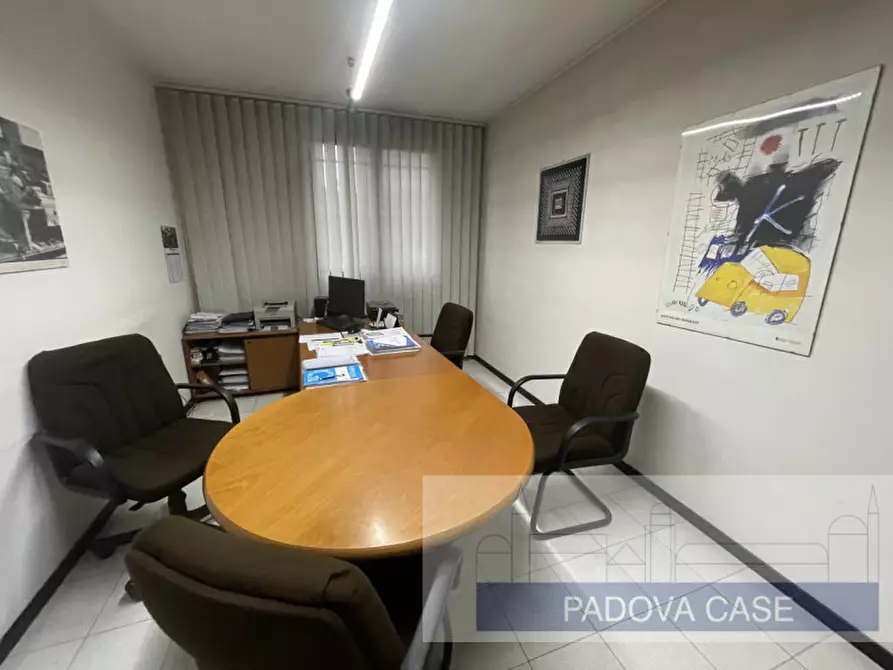 Immagine 14 di Magazzino in vendita  in via visco a Limena