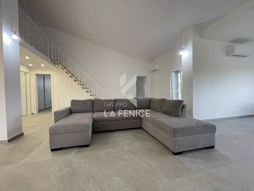 Immagine 14 di Villa in vendita  in strada gian felice a Martina Franca