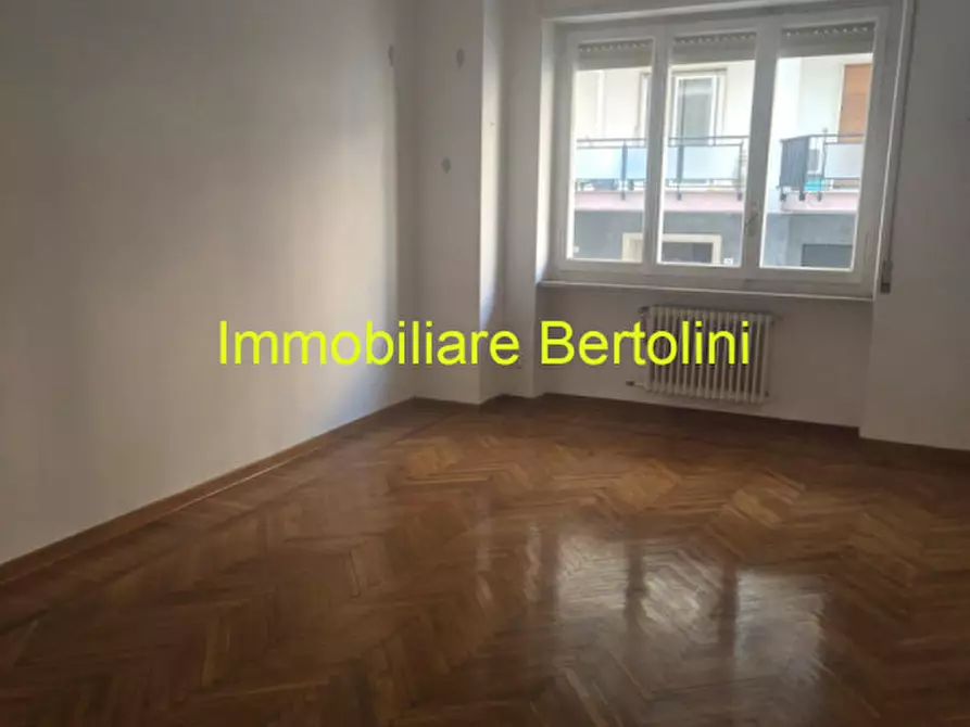 Immagine 1 di Appartamento in vendita  in VIA NINO BIXIO a San Remo