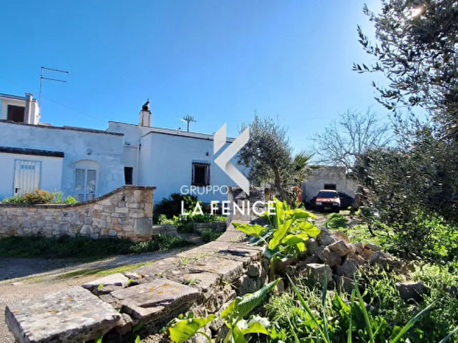 Immagine 8 di Rustico / casale in vendita  in contrada uacella a Locorotondo