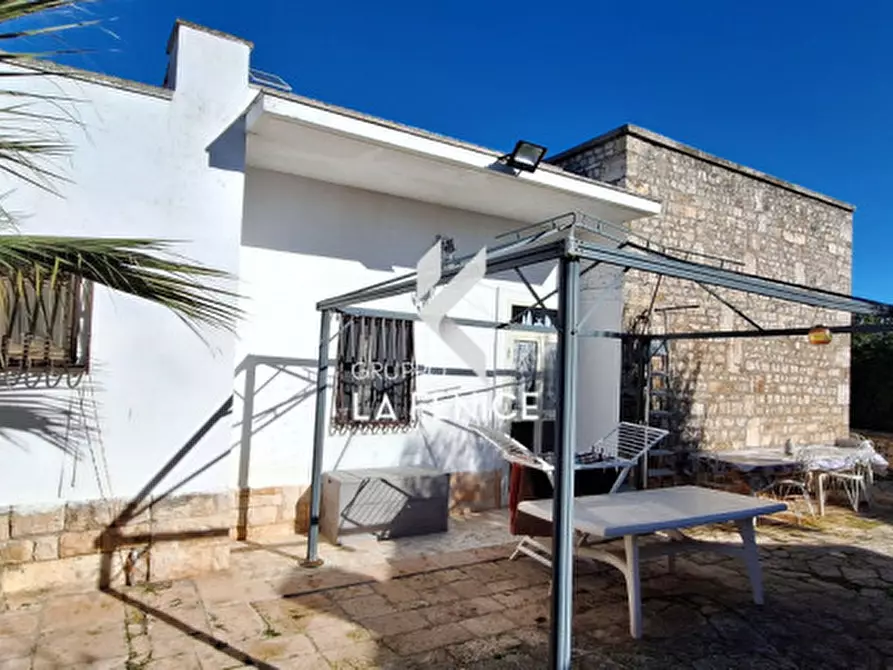 Immagine 12 di Rustico / casale in vendita  in contrada uacella a Locorotondo