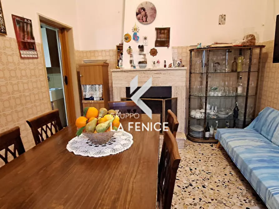 Immagine 31 di Rustico / casale in vendita  in contrada uacella a Locorotondo