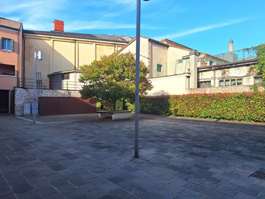 Immagine 7 di Negozio in vendita  in Via Giacomo Matteotti, 30031 Dolo VE, Italia a Dolo