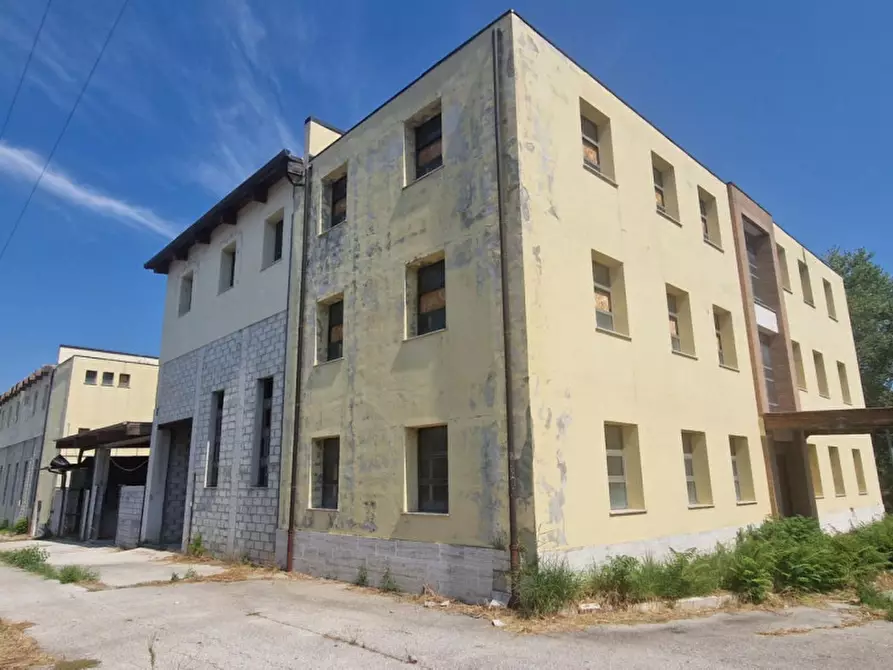 Immagine 4 di Capannone industriale in vendita  in Via Foro, 66010 Ari CH, Italia a Ari
