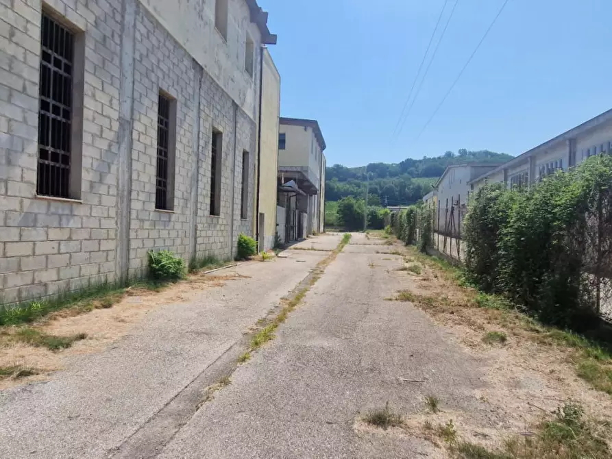 Immagine 10 di Capannone industriale in vendita  in Via Foro, 66010 Ari CH, Italia a Ari
