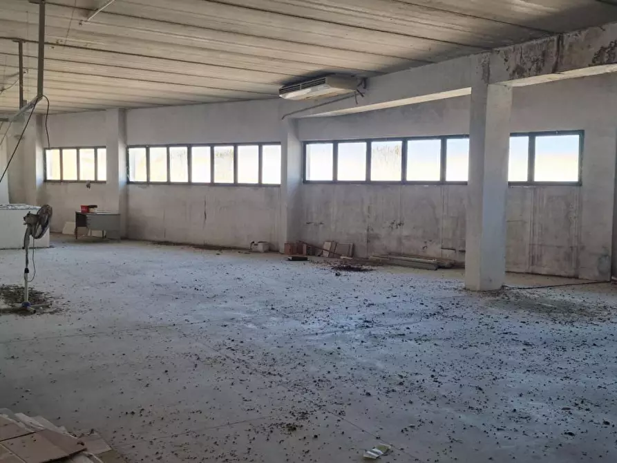 Immagine 11 di Capannone industriale in vendita  in Via Foro, 66010 Ari CH, Italia a Ari