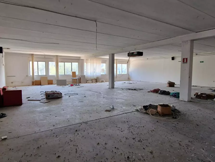 Immagine 17 di Capannone industriale in vendita  in Via Foro, 66010 Ari CH, Italia a Ari