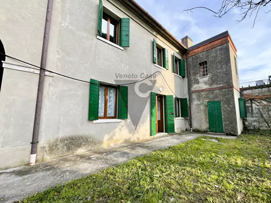 Immagine 3 di Casa bifamiliare in vendita  in piazza san valentino a Dolo