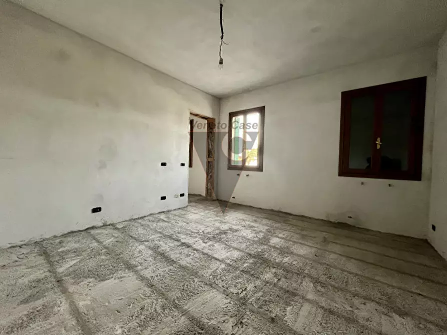 Immagine 21 di Casa bifamiliare in vendita  in piazza san valentino a Dolo