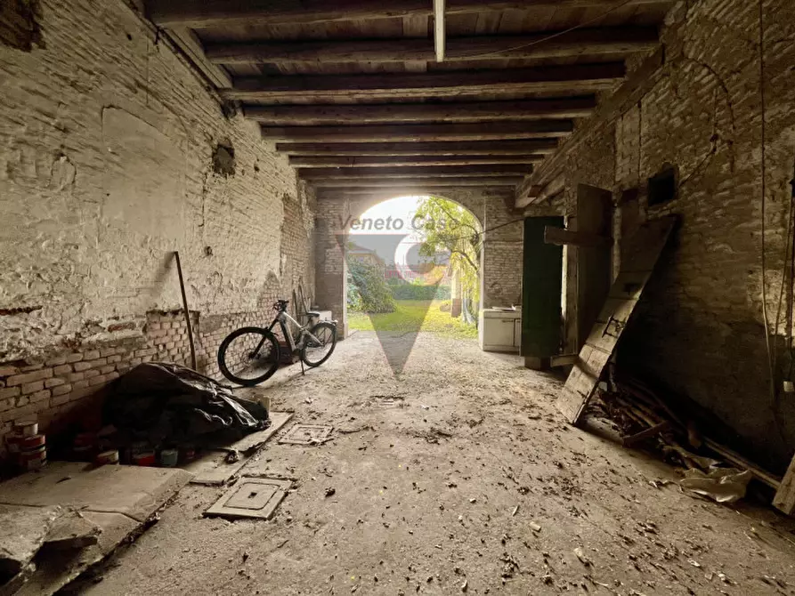 Immagine 30 di Casa bifamiliare in vendita  in piazza san valentino a Dolo