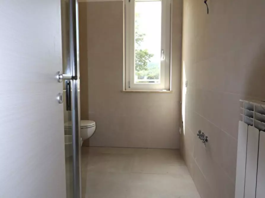 Immagine 19 di Villetta a schiera in vendita  in Mercatale Valdarno a Montevarchi