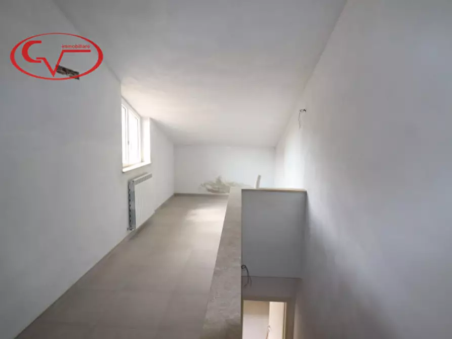 Immagine 33 di Villetta a schiera in vendita  in Mercatale Valdarno a Montevarchi